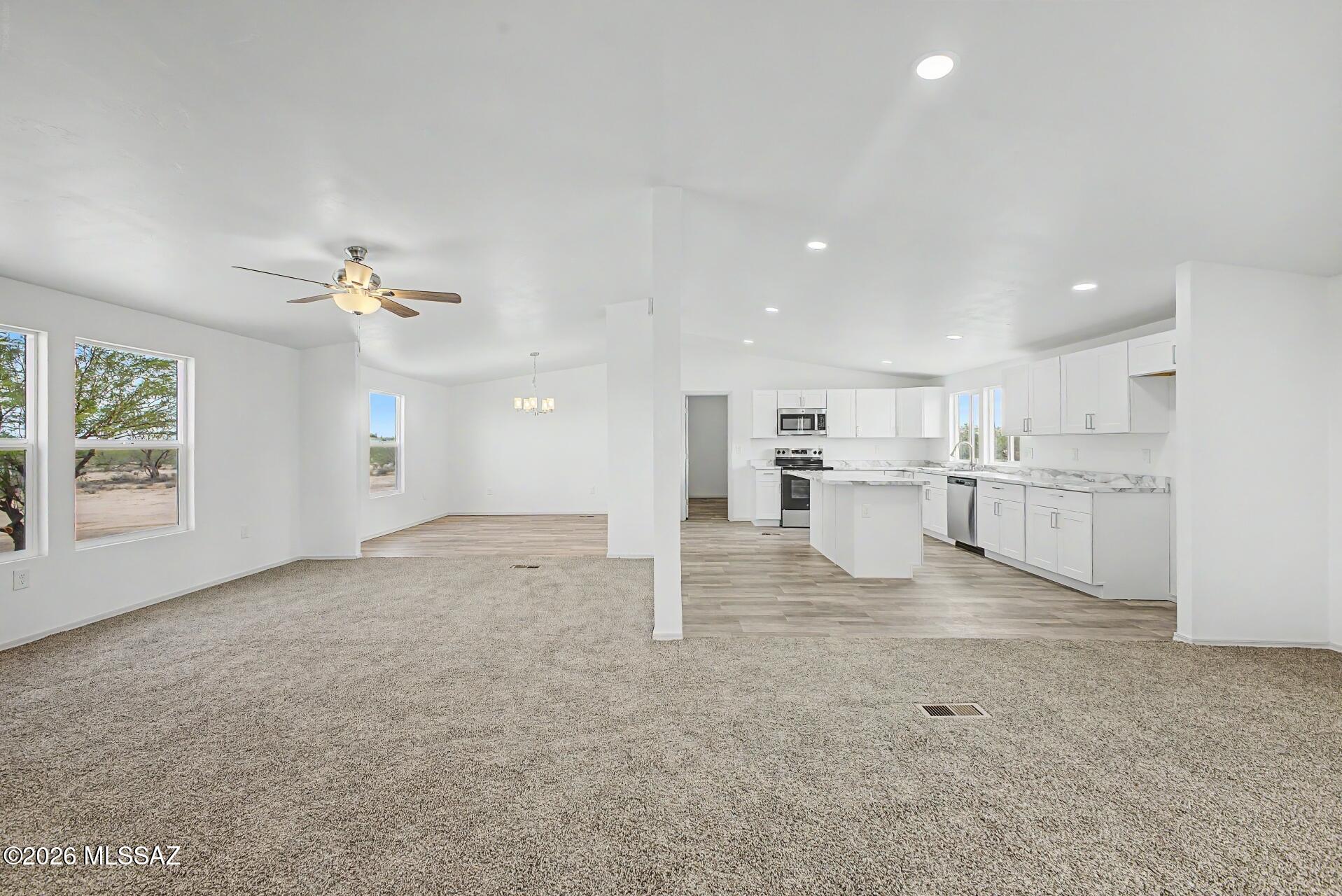 8250 South Marstellar Road Tucson, AZ 85736 - Photo 12 of 41