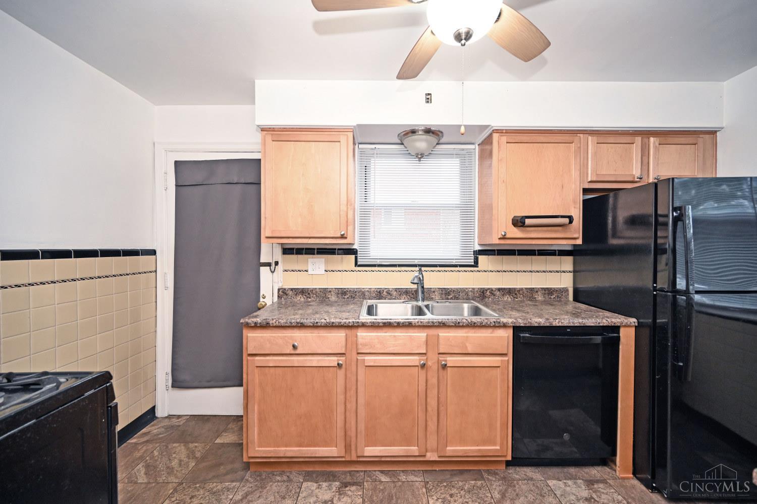 7552 Montgomery Road, Unit 1 Cincinnati, OH 45236 - Photo 10 of 28