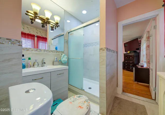 $389,900 | 1561-1563 Union Street, Schenectady, NY 12309