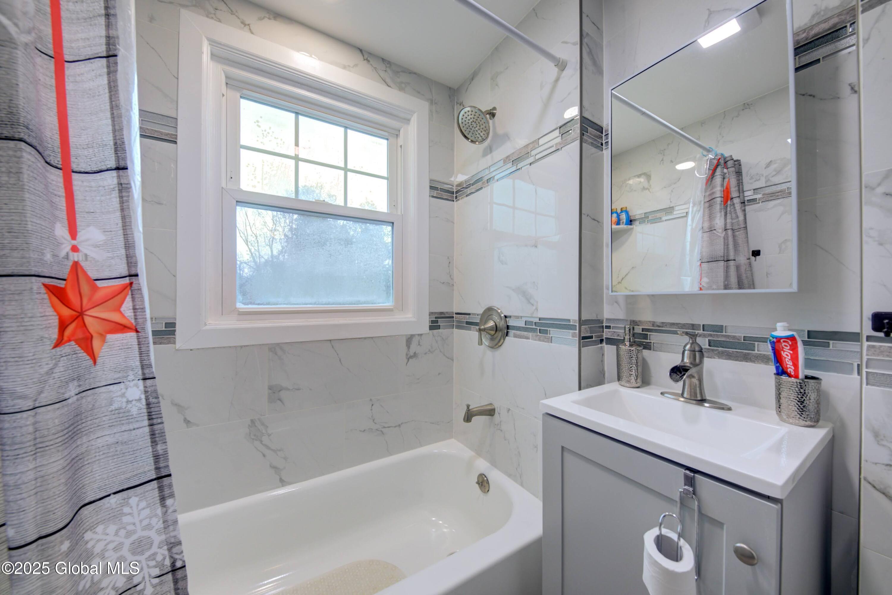 1561-1563 Union Street Schenectady, NY 12309 - Photo 49 of 54 Union Ave-75