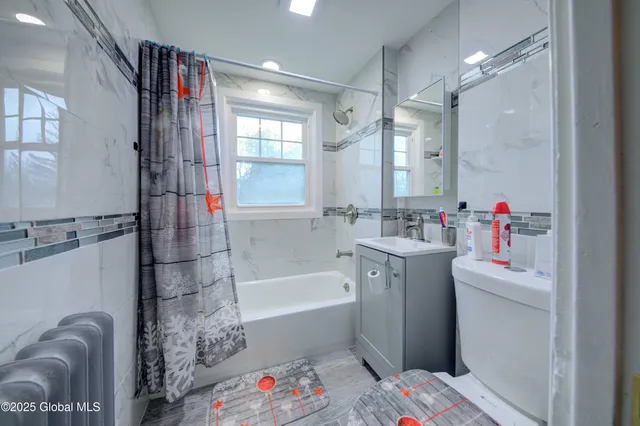 $389,900 | 1561-1563 Union Street, Schenectady, NY 12309