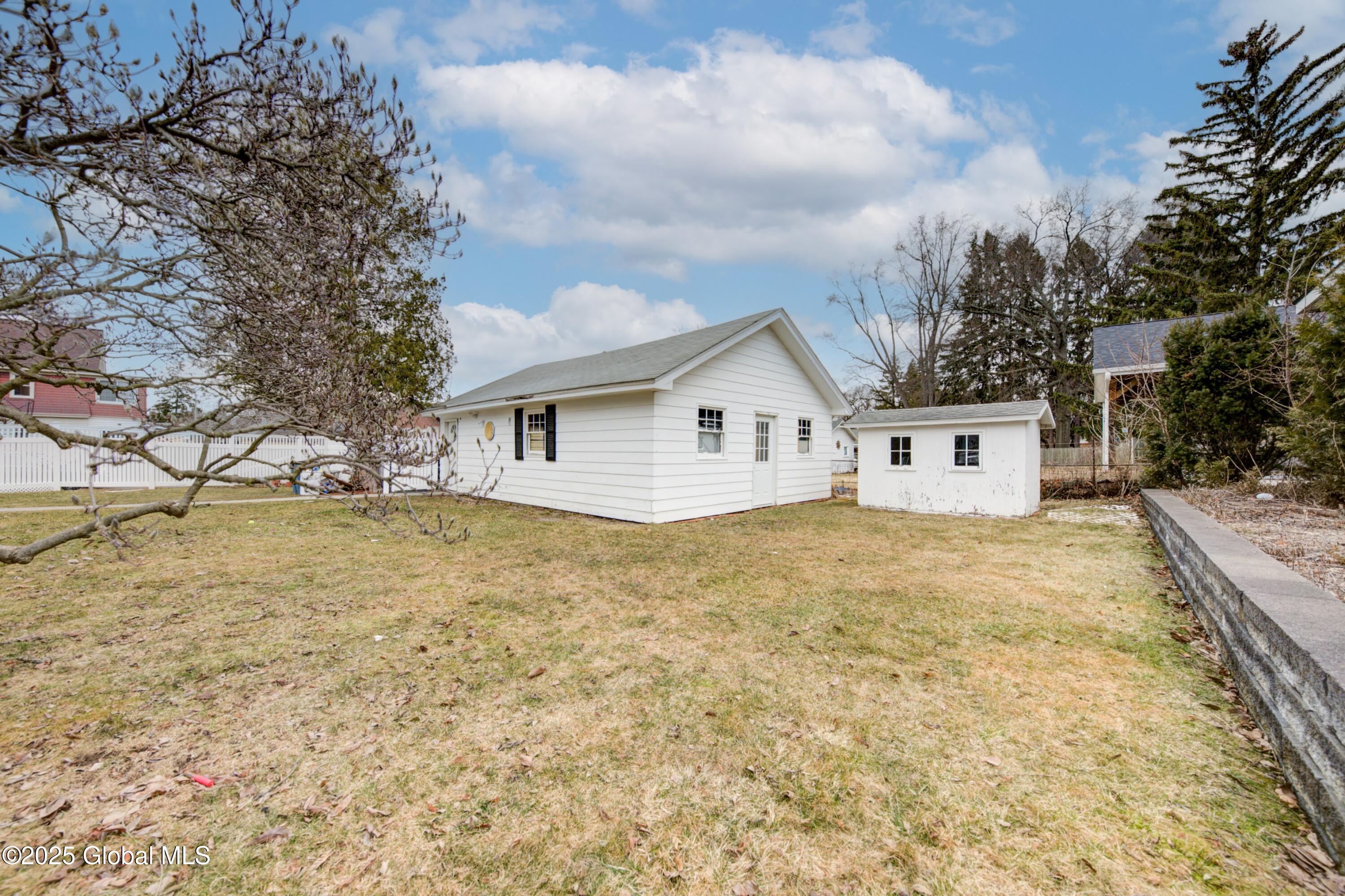 1561-1563 Union Street Schenectady, NY 12309 - Photo 5 of 54 Union Ave-6