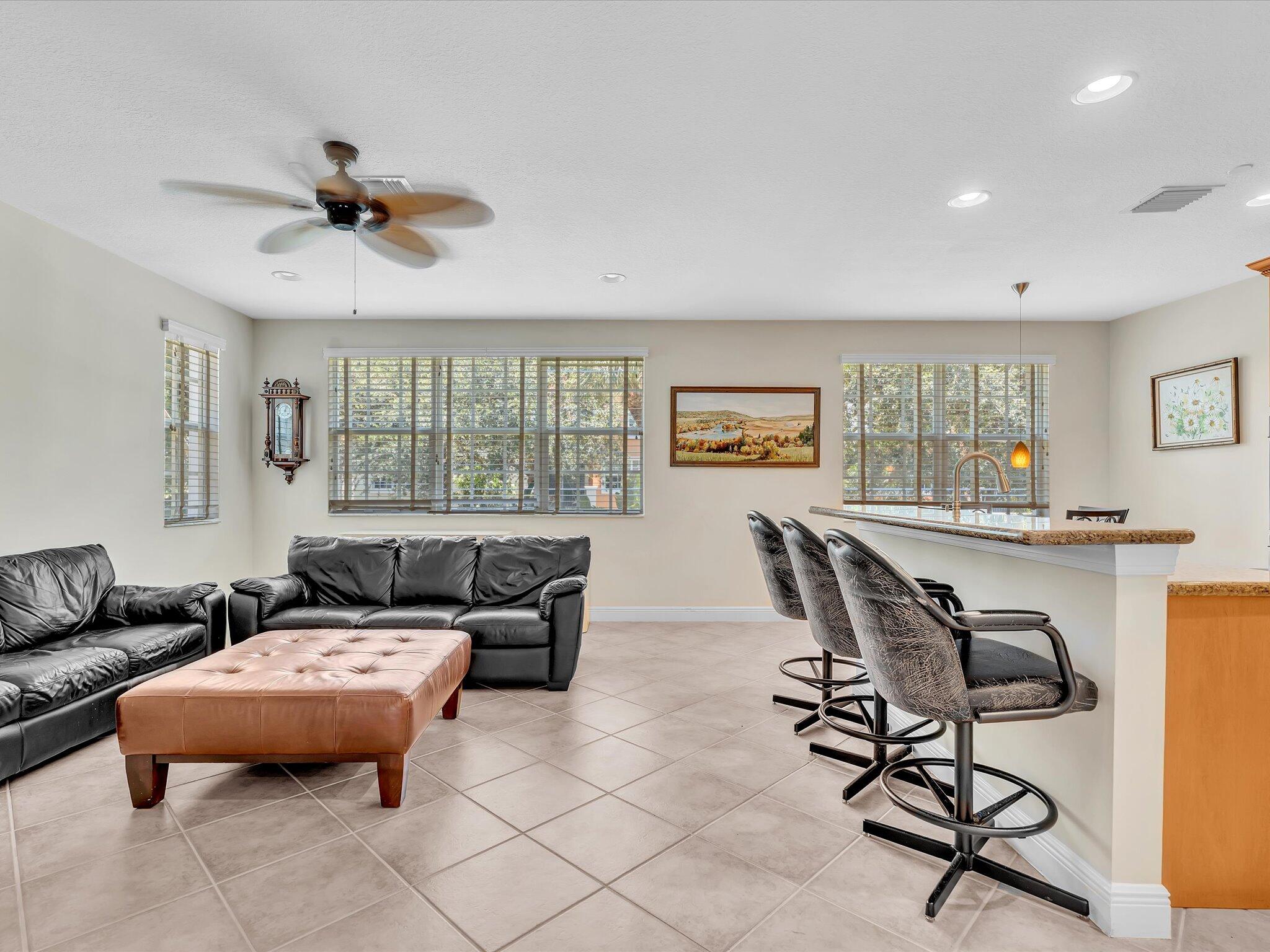 5575 Northeast Trieste Way Boca Raton, FL 33487 - Photo 18 of 38 Family /Kitchen Area