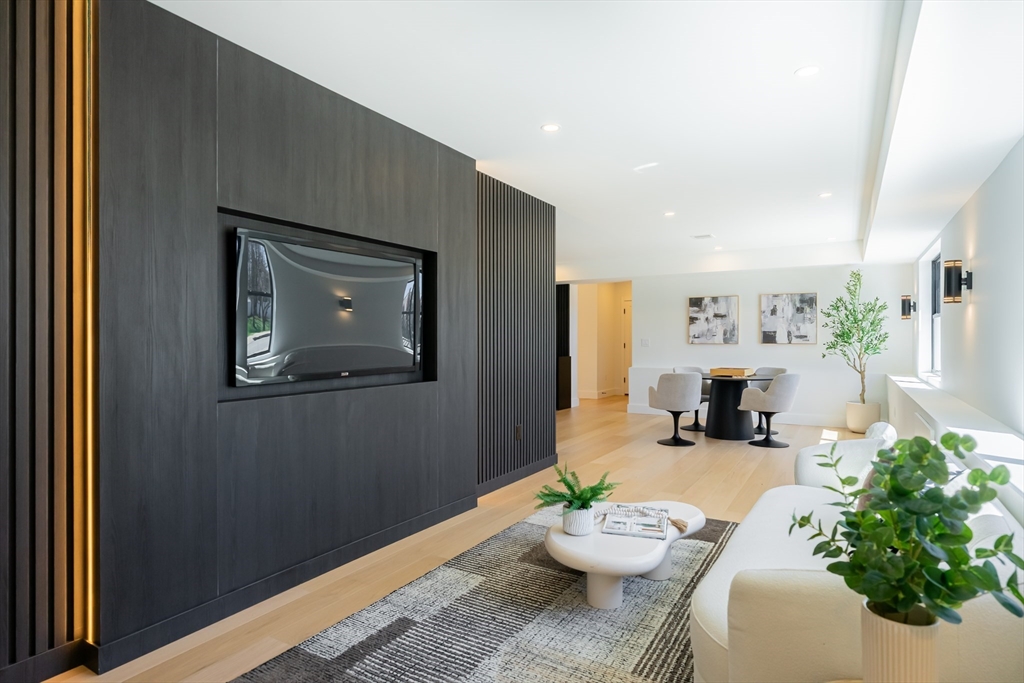 3 Brandt Drive Woburn, MA 01801 - Photo 30 of 38