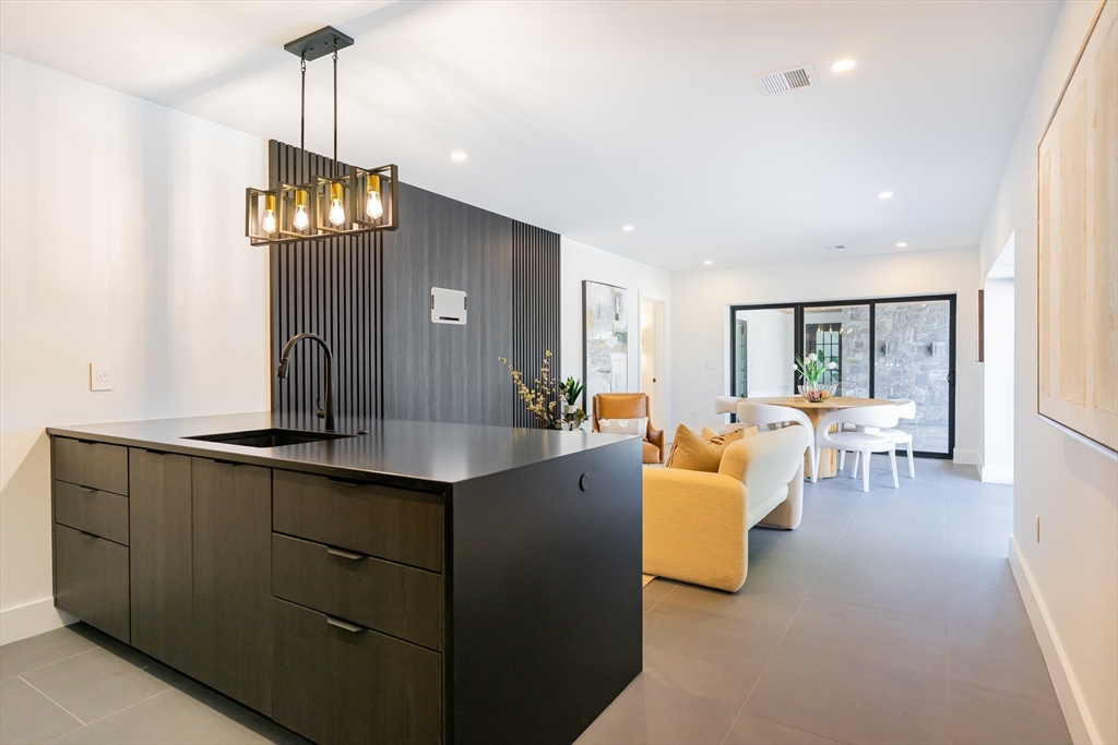 3 Brandt Drive Woburn, MA 01801 - Photo 31 of 38