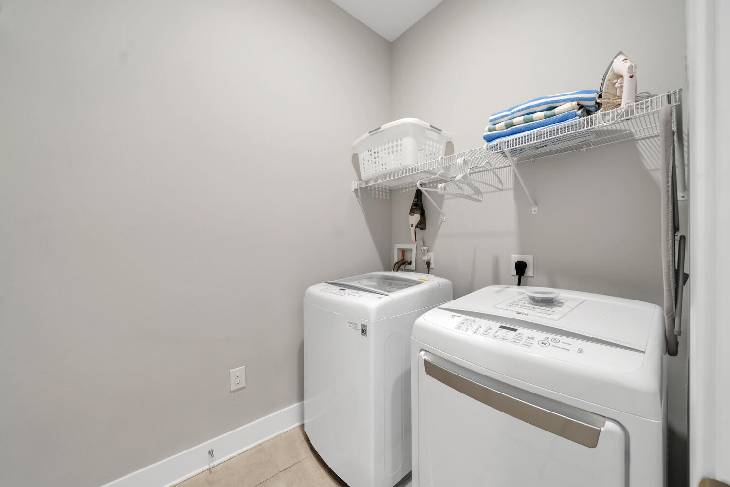 60 East E Pine, Unit B Inlet Beach, FL 32461 - Photo 11 of 30 60 Pine Lands Loop E Unit b-large-013-01