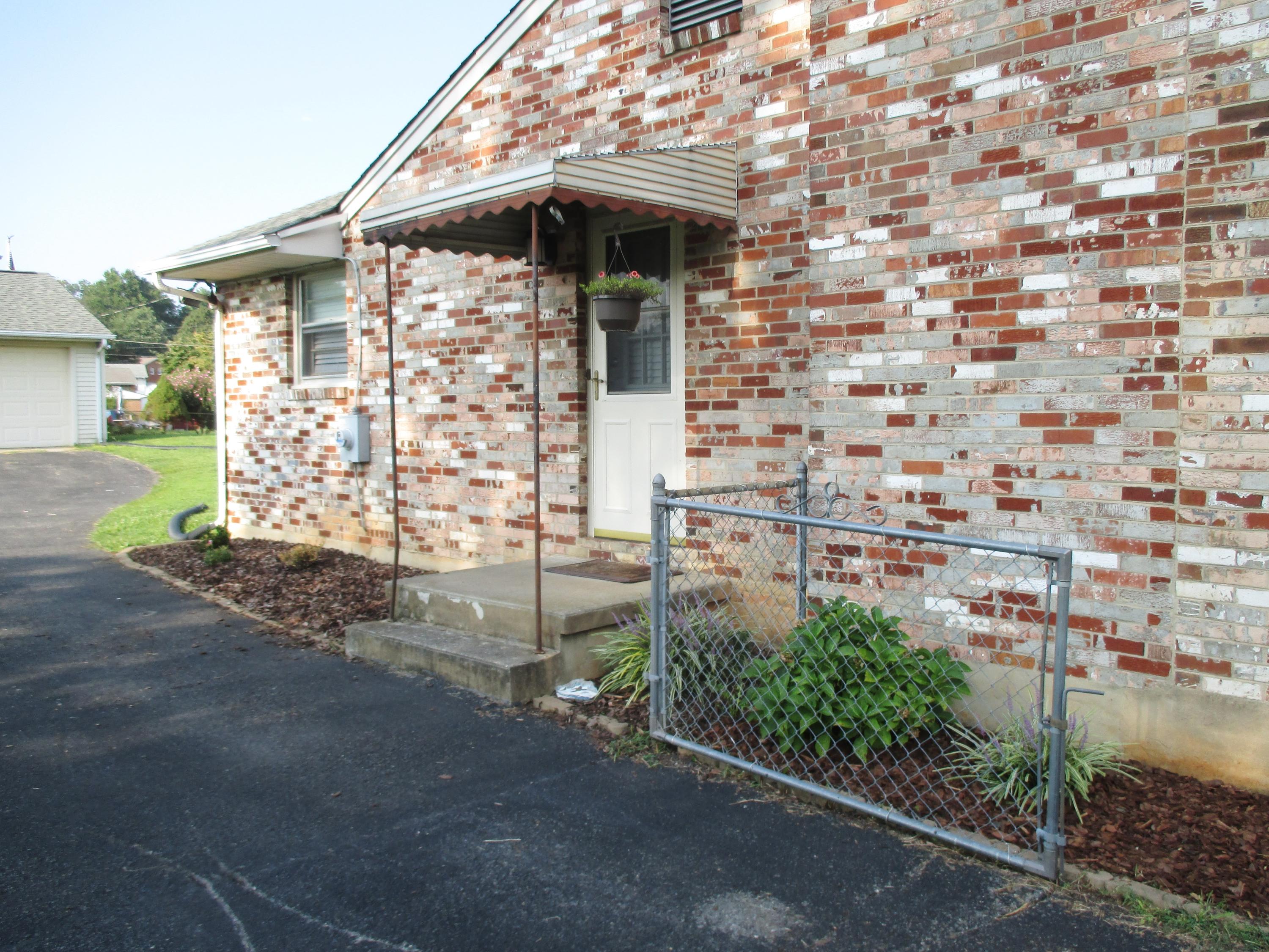 502 Magnolia Road Roanoke, VA 24019 - Photo 29 of 33 27