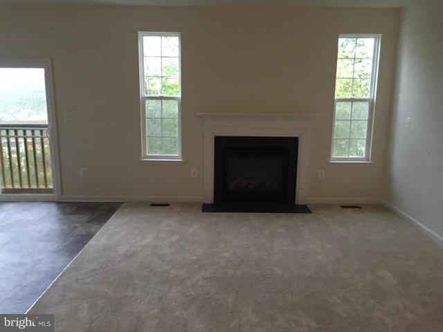 571 Hunters Road Culpeper, VA 22701 - Photo 6 of 22 Family Room