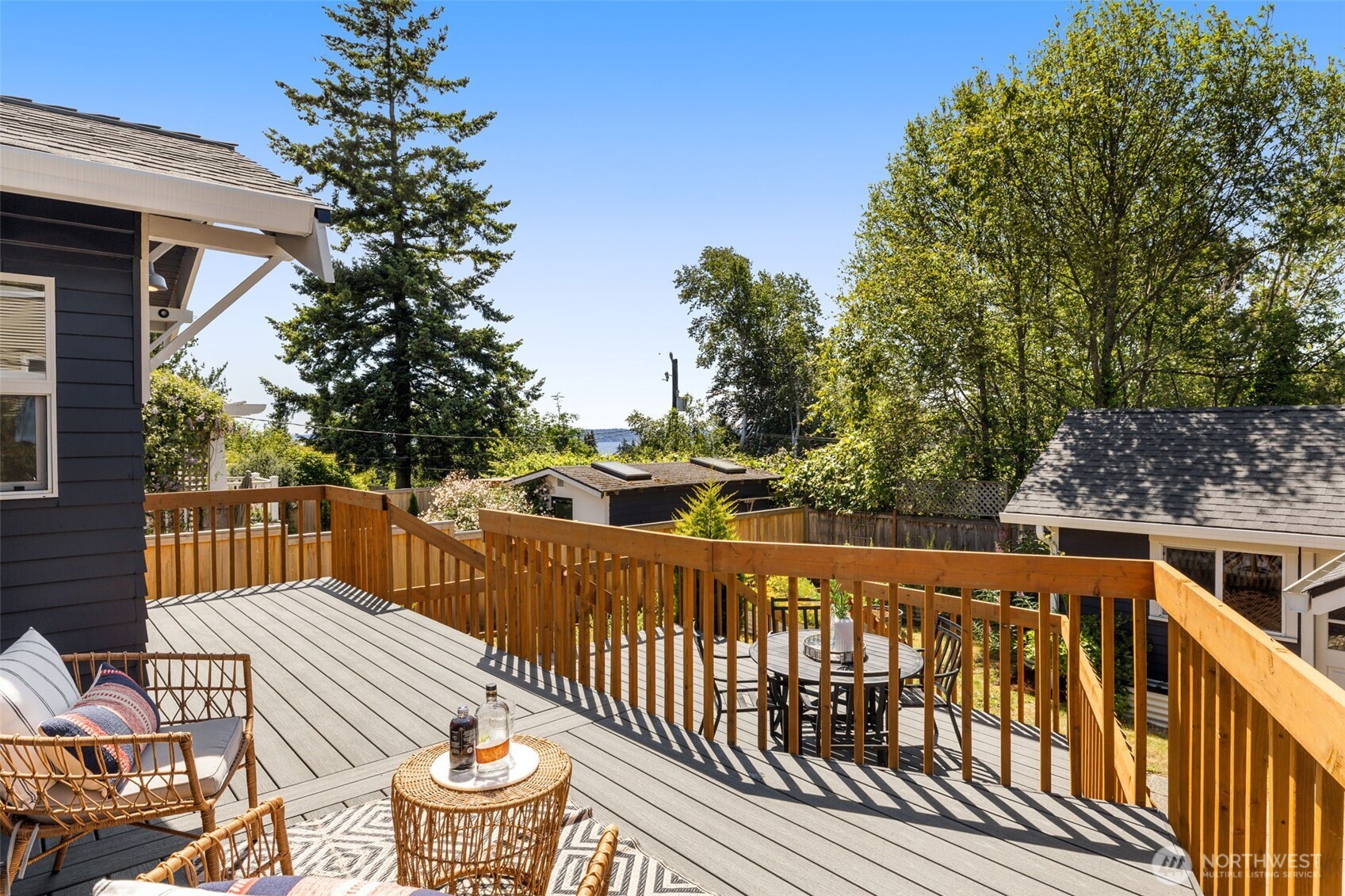 4117 45th Avenue Southwest Seattle, WA 98116 - Photo 17 of 31