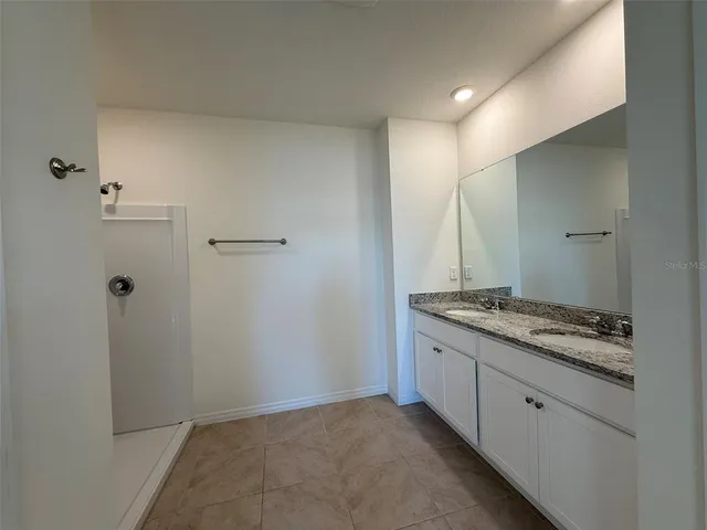 $2,600 | 915 Waterfall Boulevard, Davenport, FL 33837