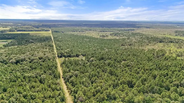 $2,208,000 | 8 Old Beaumont Road, Sour Lake, TX 77659