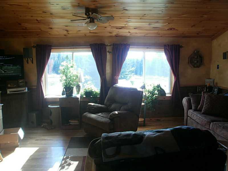 80 River Road Jackman, ME 04945 - Photo 19 of 26 Living Room.