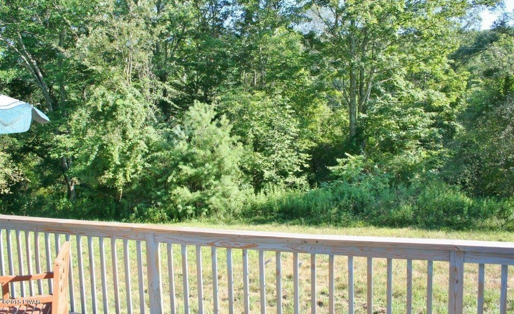 915 Towpath Road Hawley, PA 18428 - Photo 4 of 32 Gallery Image 4