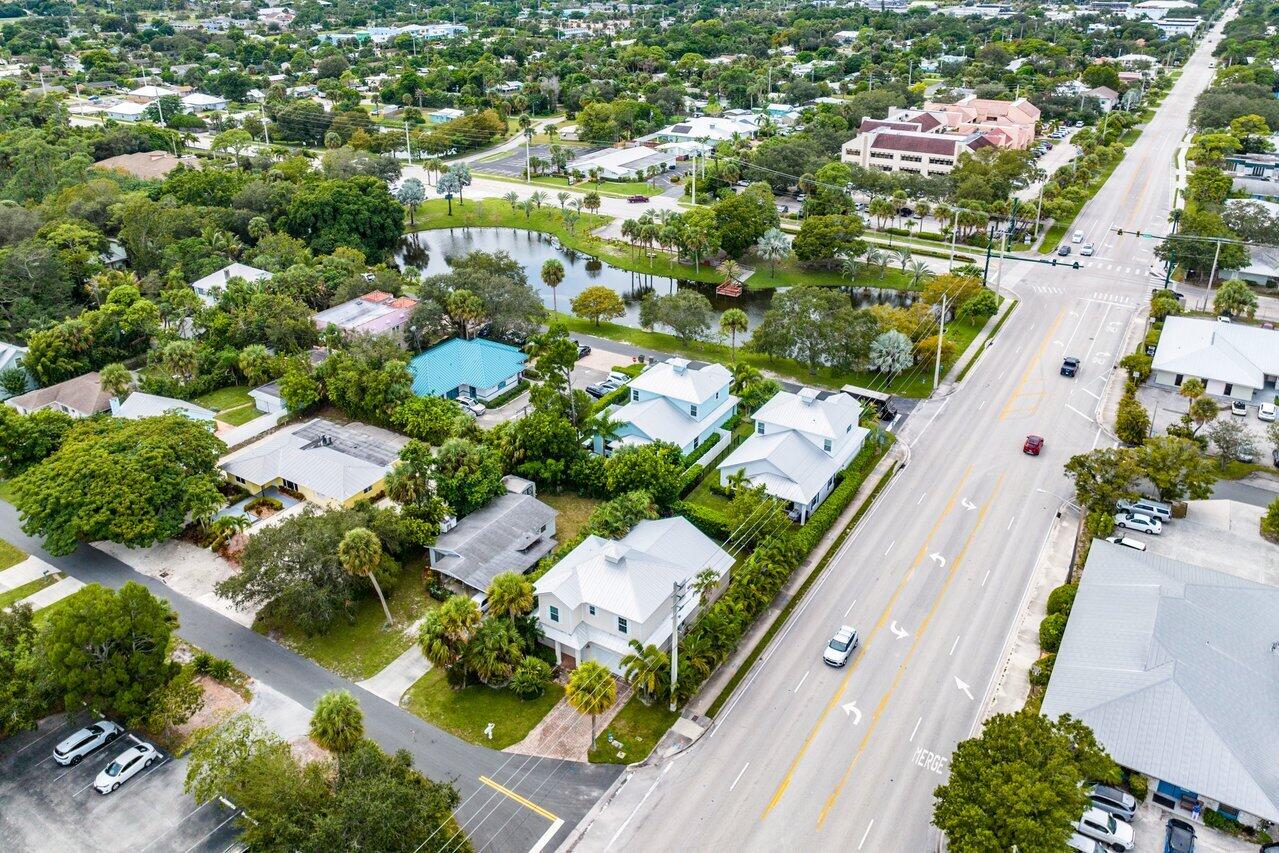 405 Coconut Avenue Stuart, FL 34996 - Photo 51 of 60 055-405CoconutAvenue-Stuart-FL-34996-SMA