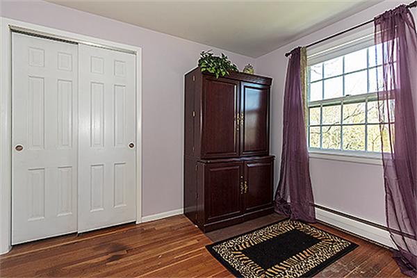 37 Robinhood Road Winchester, MA 01890 - Photo 13 of 18 Gallery Image 13
