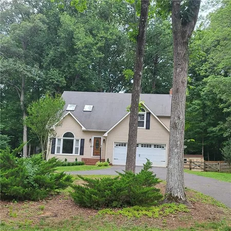 $379,900 | 1302 Chickasha Drive, Pfafftown, NC 27040