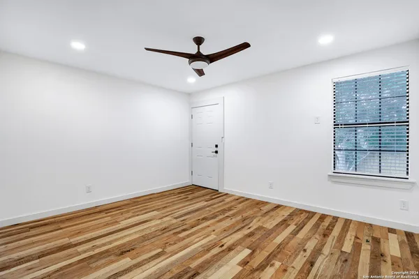 $3,150 | 1613 North Olive Street, San Antonio, TX 78208