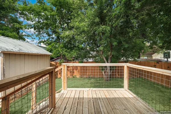$3,150 | 1613 North Olive Street, San Antonio, TX 78208