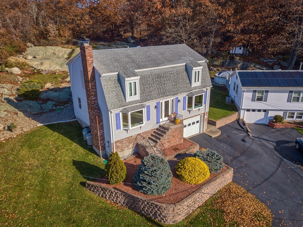 12 Marianne Road Lynn, MA 01904 - Photo 3 of 30 Gallery Image 3