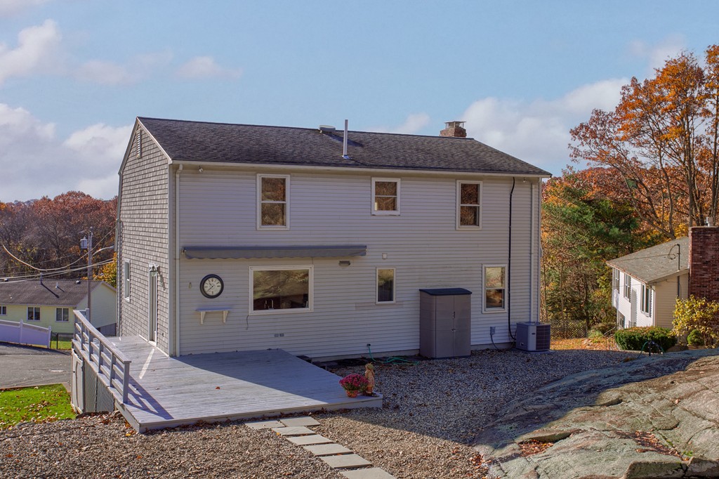 12 Marianne Road Lynn, MA 01904 - Photo 8 of 30 Gallery Image 8