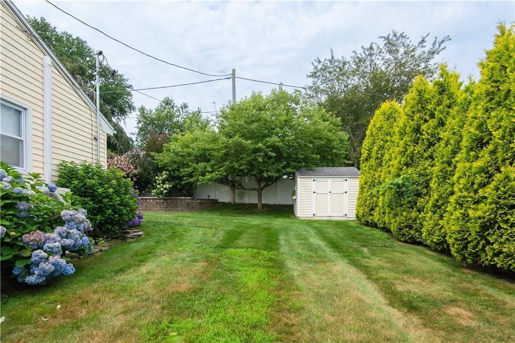 5 Sherri Lane Middletown, RI 02842 - Photo 20 of 22