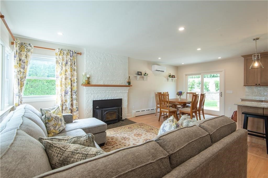 5 Sherri Lane Middletown, RI 02842 - Photo 5 of 22