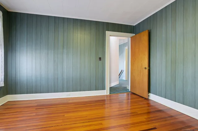 $340,000 | 152 Blydenburg Avenue, New London, CT 06320