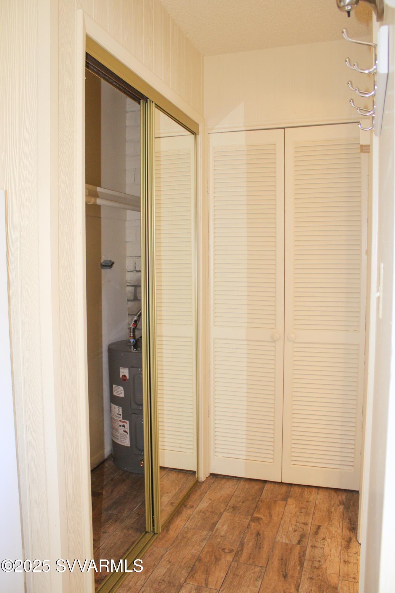 4140 East Cliffside Trail, Unit D Rimrock, AZ 86335 - Photo 13 of 20 20250124_092745080_iOS