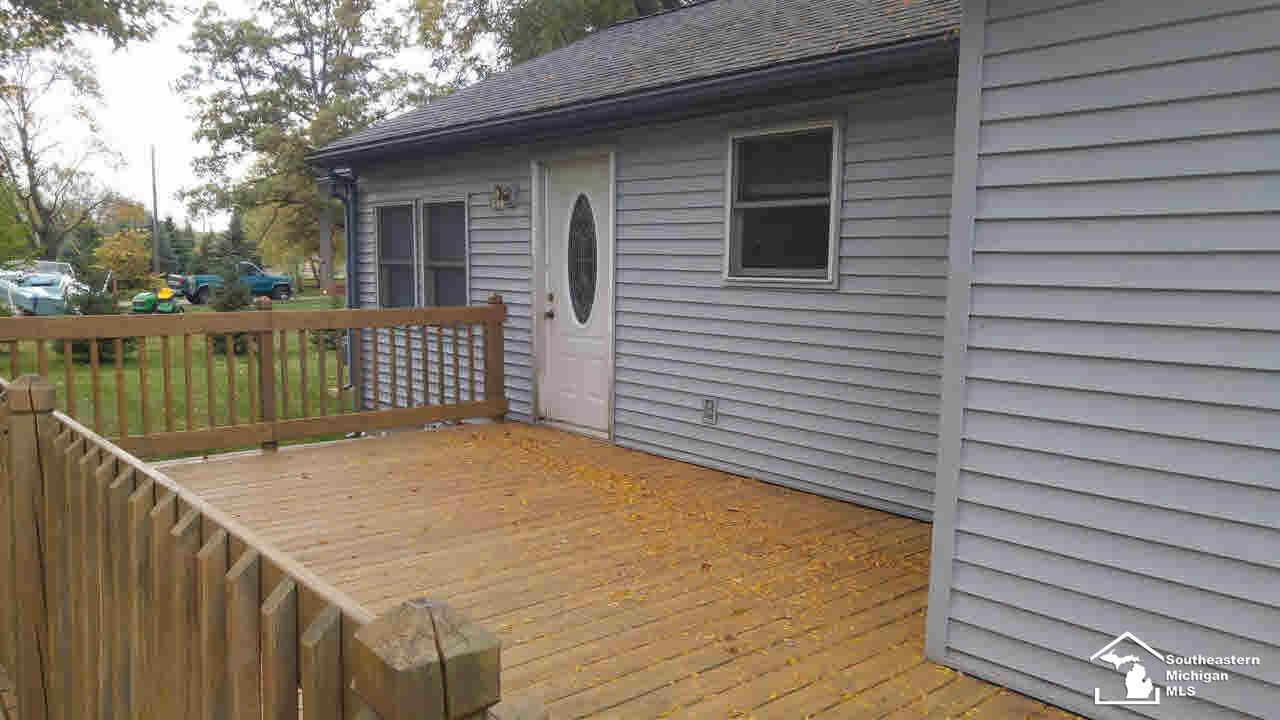 7739 Exeter Road Monroe, MI 48162 - Photo 15 of 21 Deck