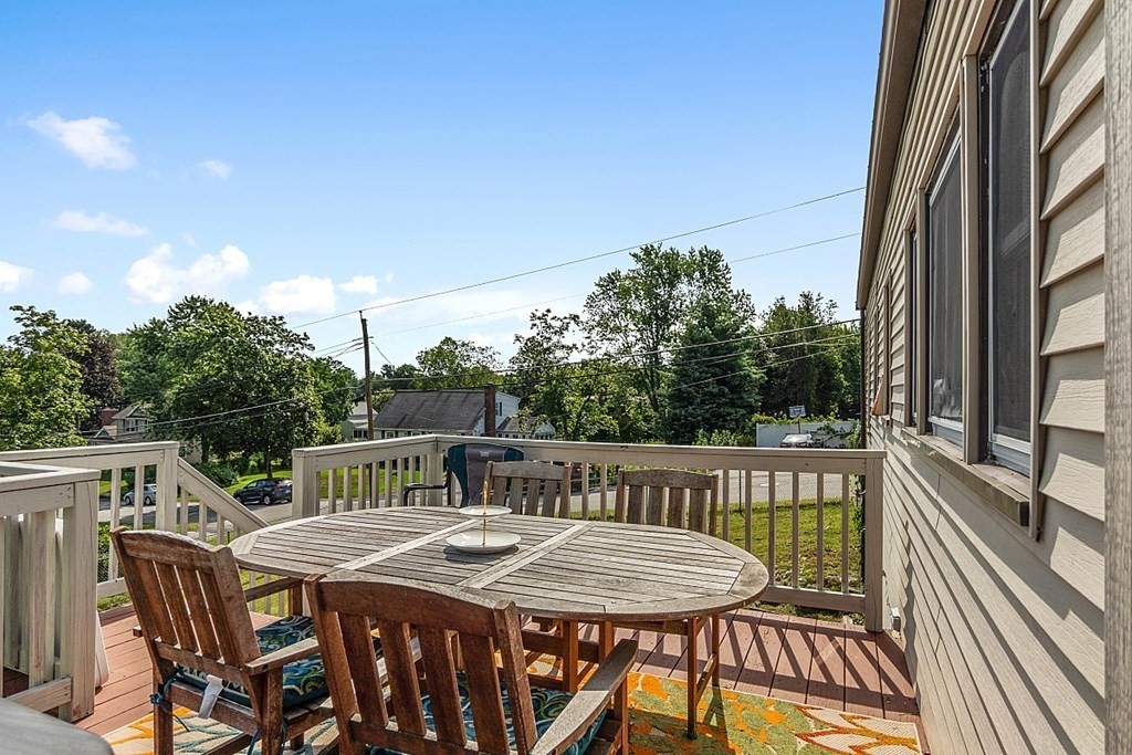 197 North Road Chelmsford, MA 01824 - Photo 6 of 40