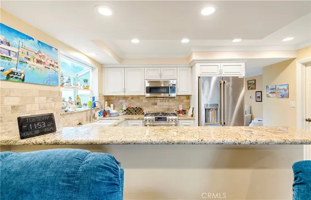 $12,750 | 325 Grand Canal, Newport Beach, CA 92662