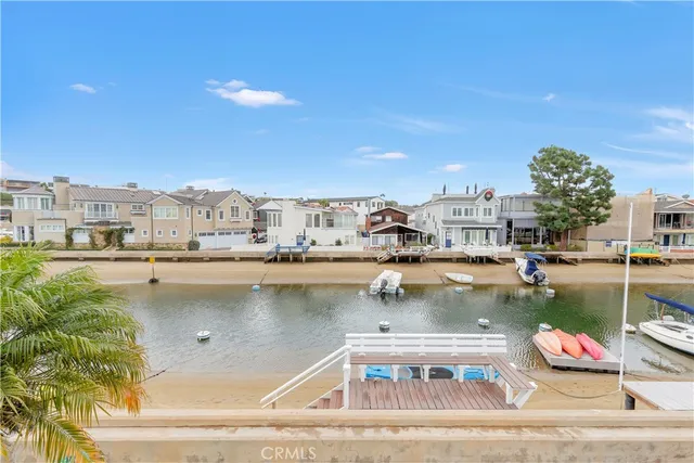 $12,750 | 325 Grand Canal, Newport Beach, CA 92662
