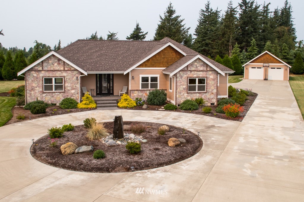 6833 Baker Ridge Drive Lynden, WA 98264 - Photo 1 of 25