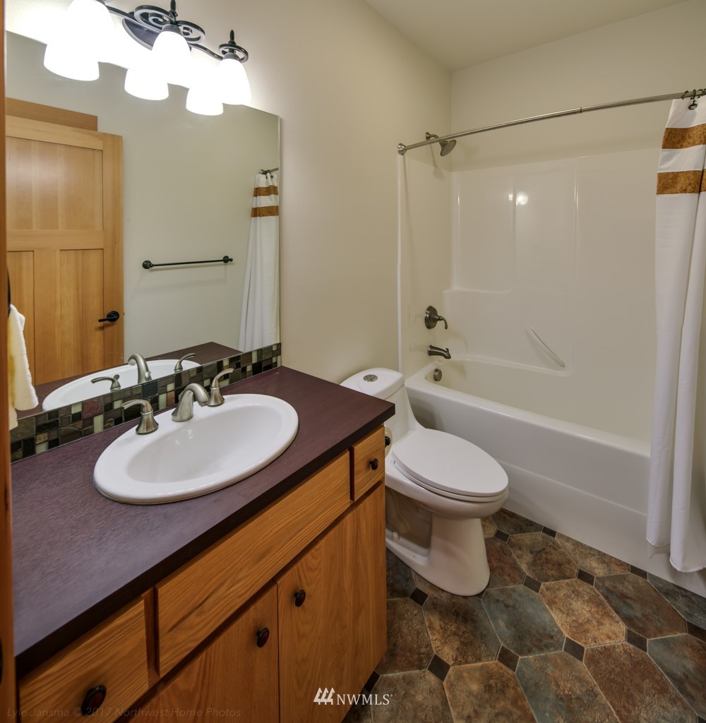 6833 Baker Ridge Drive Lynden, WA 98264 - Photo 16 of 25