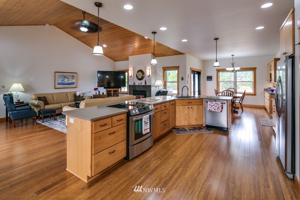 6833 Baker Ridge Drive Lynden, WA 98264 - Photo 7 of 25