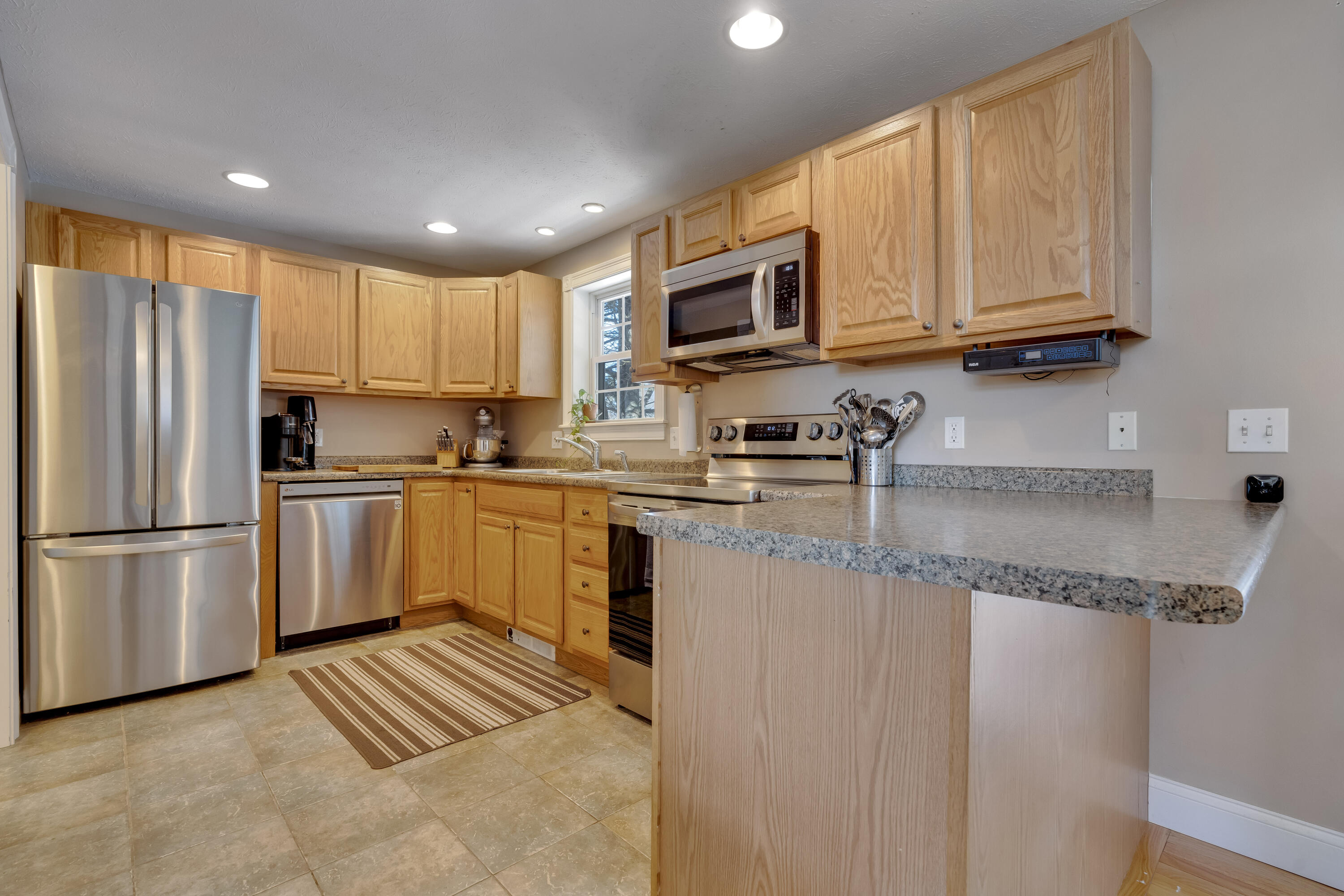 22 Tasker Street, Unit 11 Saco, ME 04072 - Photo 9 of 33 _DSC2691