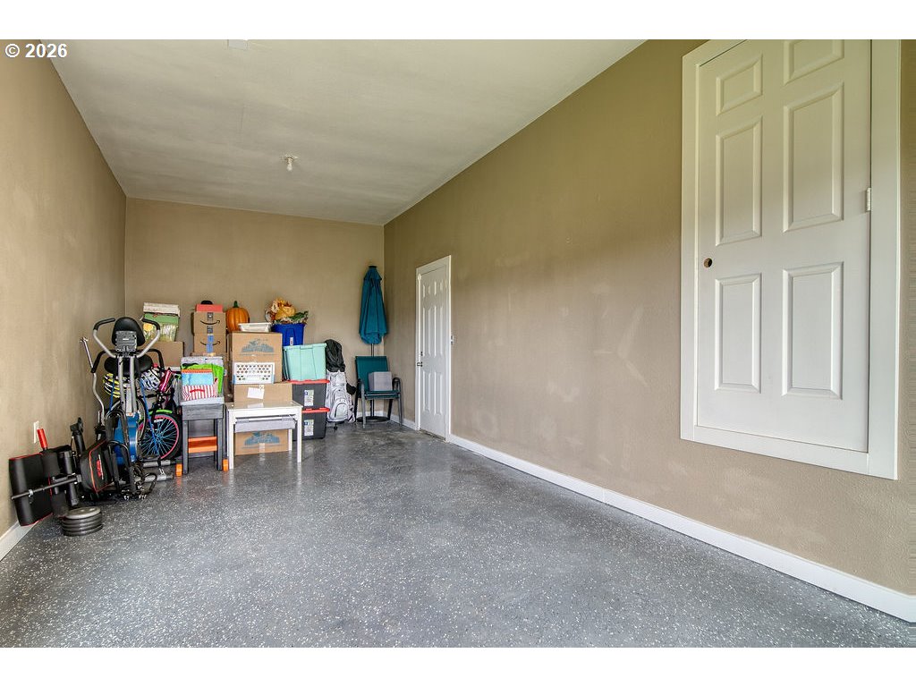 1045 Umatilla Street St. Helens, OR 97051 - Photo 29 of 43 a view of a room with gym equipment