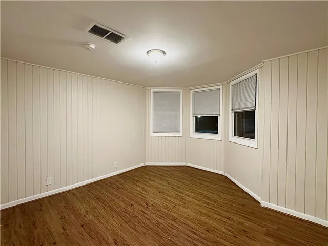 $2,300 | 800 Oakland Beach Avenue, Unit B, Warwick, RI 02889