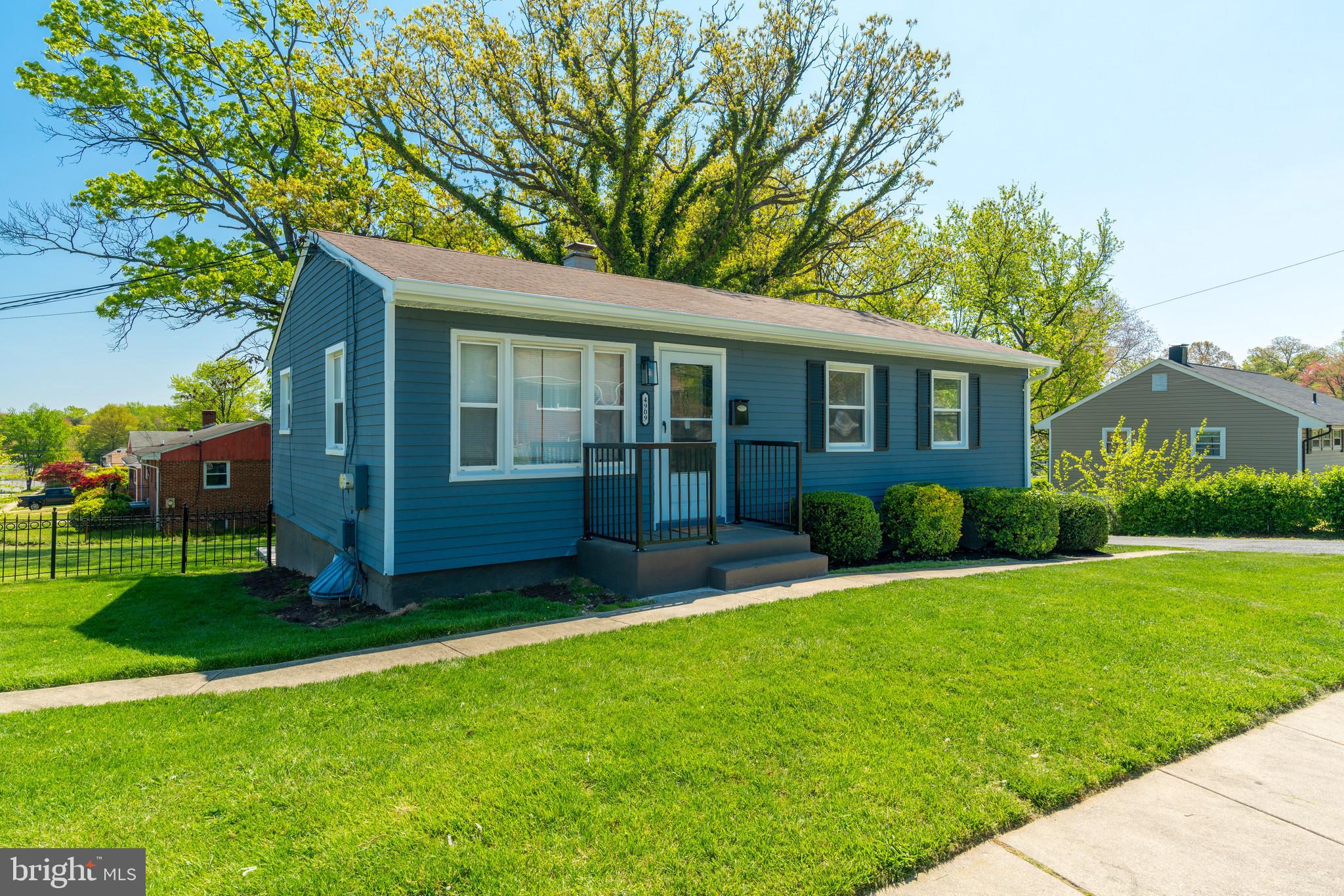 4909 Whitfield Chapel Road Lanham, MD 20706 - Photo 3 of 51 Gallery Image 3