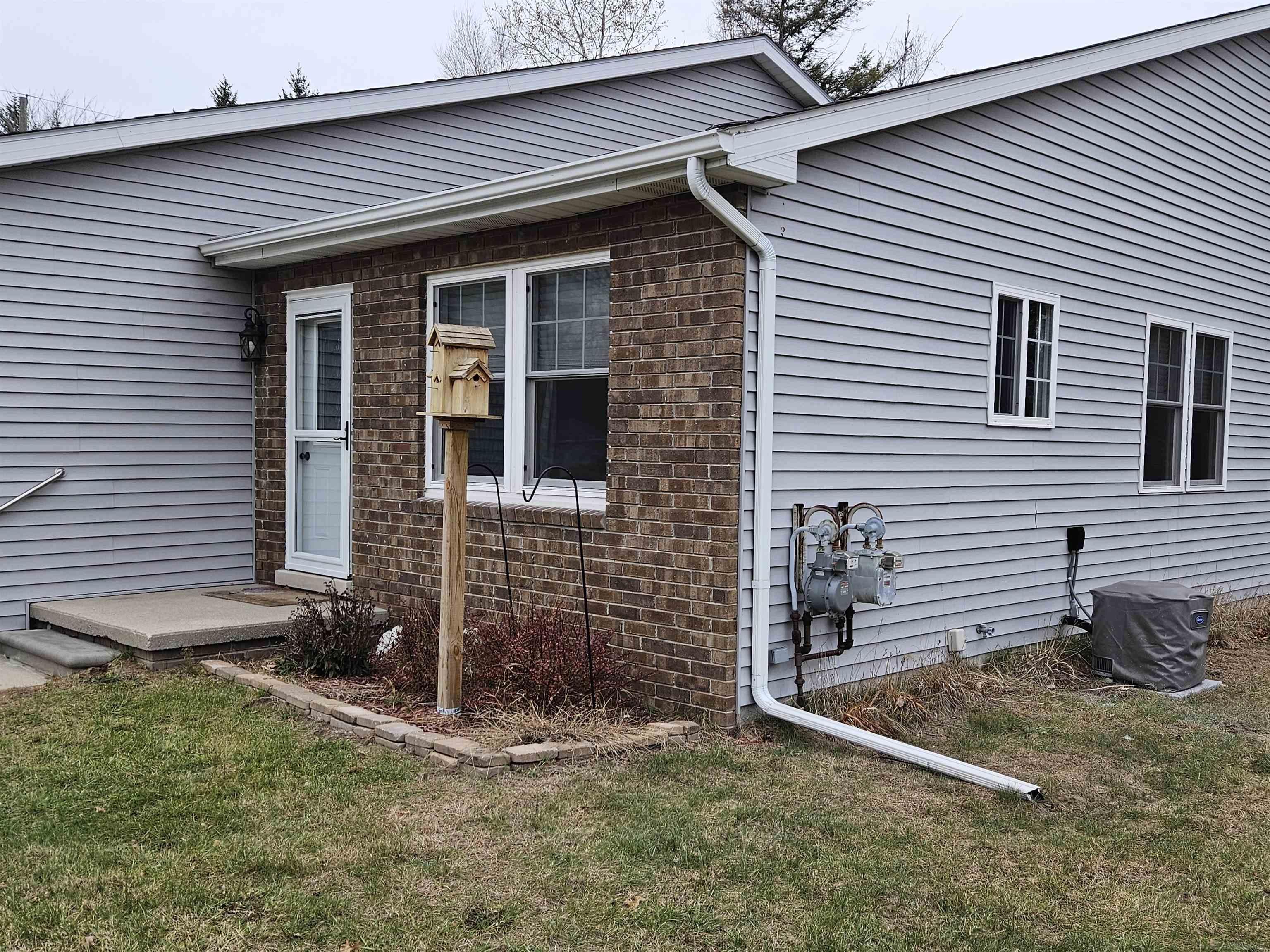 3865 Krafft Road Fort Gratiot, MI 48059 - Photo 2 of 26