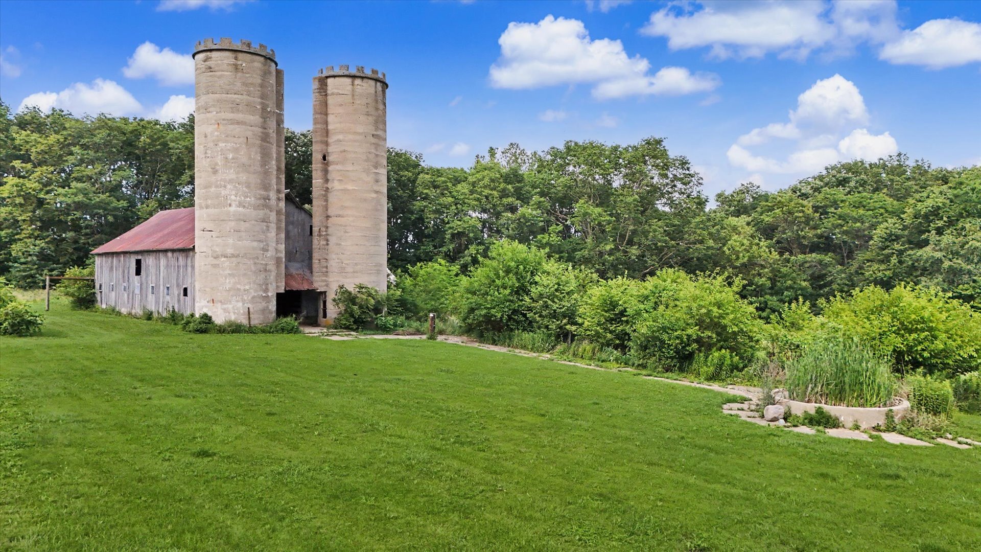 1090 Bucks Pond Road Monticello, IL 61856 - Photo 127 of 132
