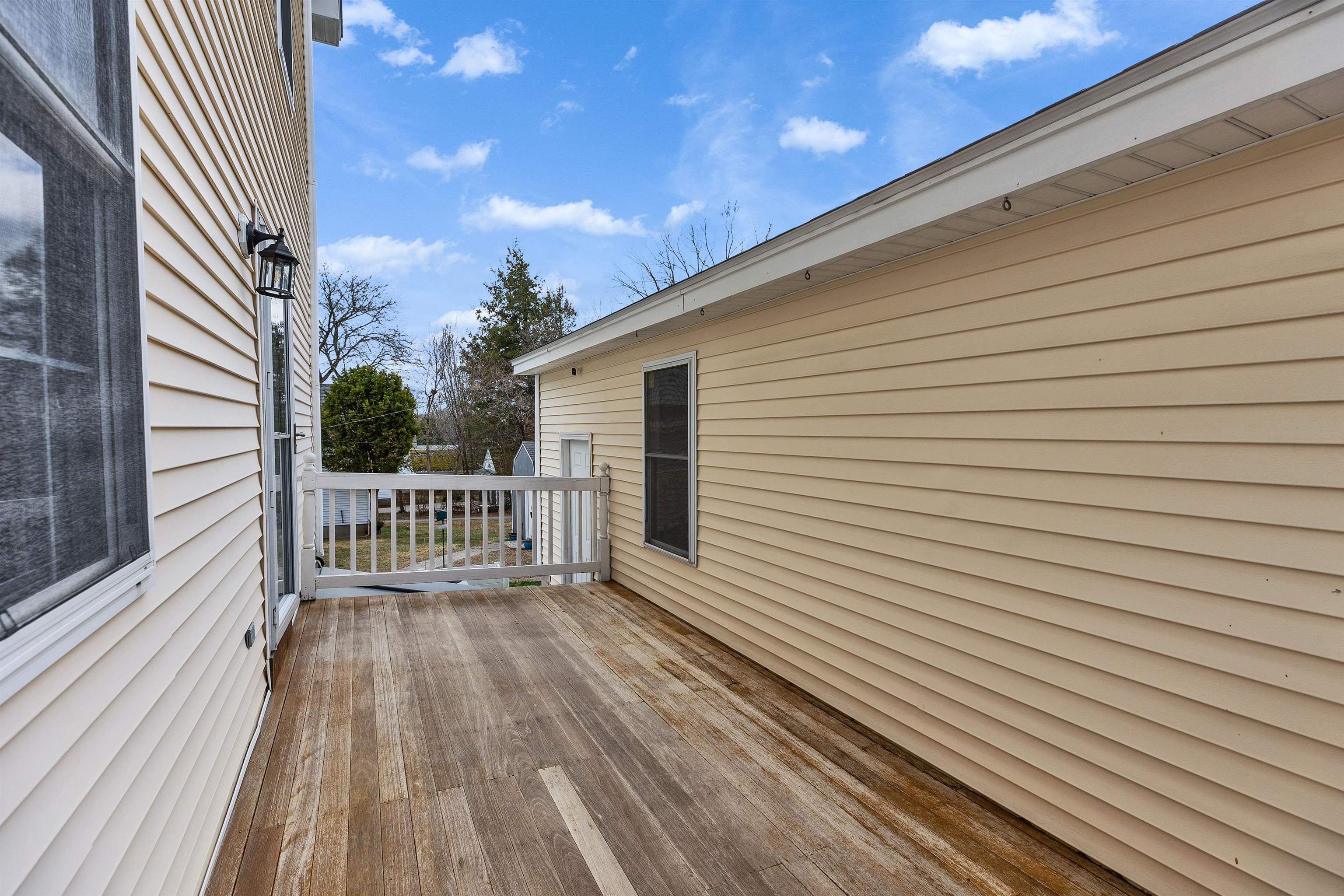 2246 Elm Street Manchester, NH 03104 - Photo 33 of 40