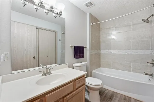 $199,000 | 1335 Southeast Broadway Circle, Lee's Summit, MO 64081