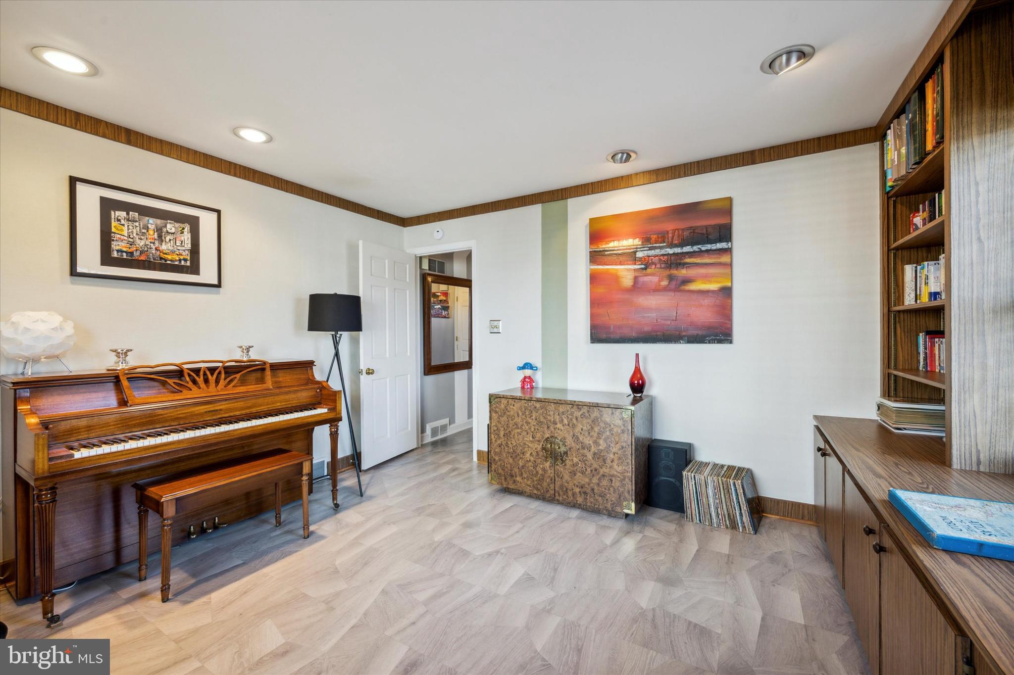 1575 Hagys Ford Road Narberth, PA 19072 - Photo 15 of 44 Office/library/possible bedroom on 1st floor