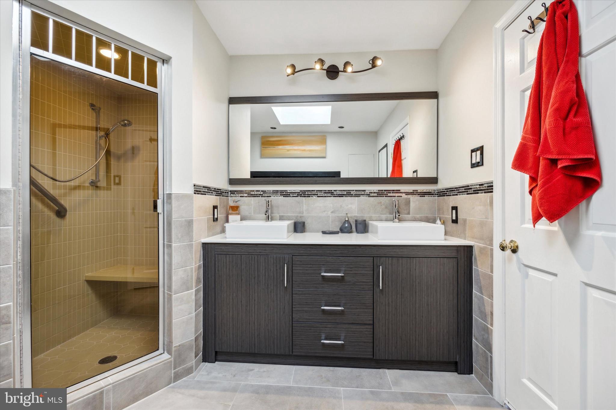 1575 Hagys Ford Road Narberth, PA 19072 - Photo 19 of 44 Master bedroom