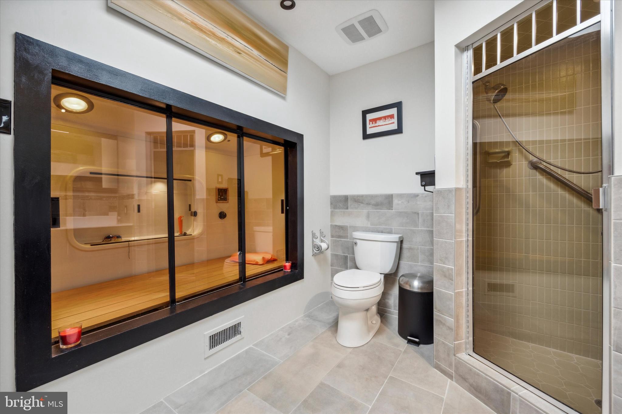 1575 Hagys Ford Road Narberth, PA 19072 - Photo 20 of 44 Master bedroom