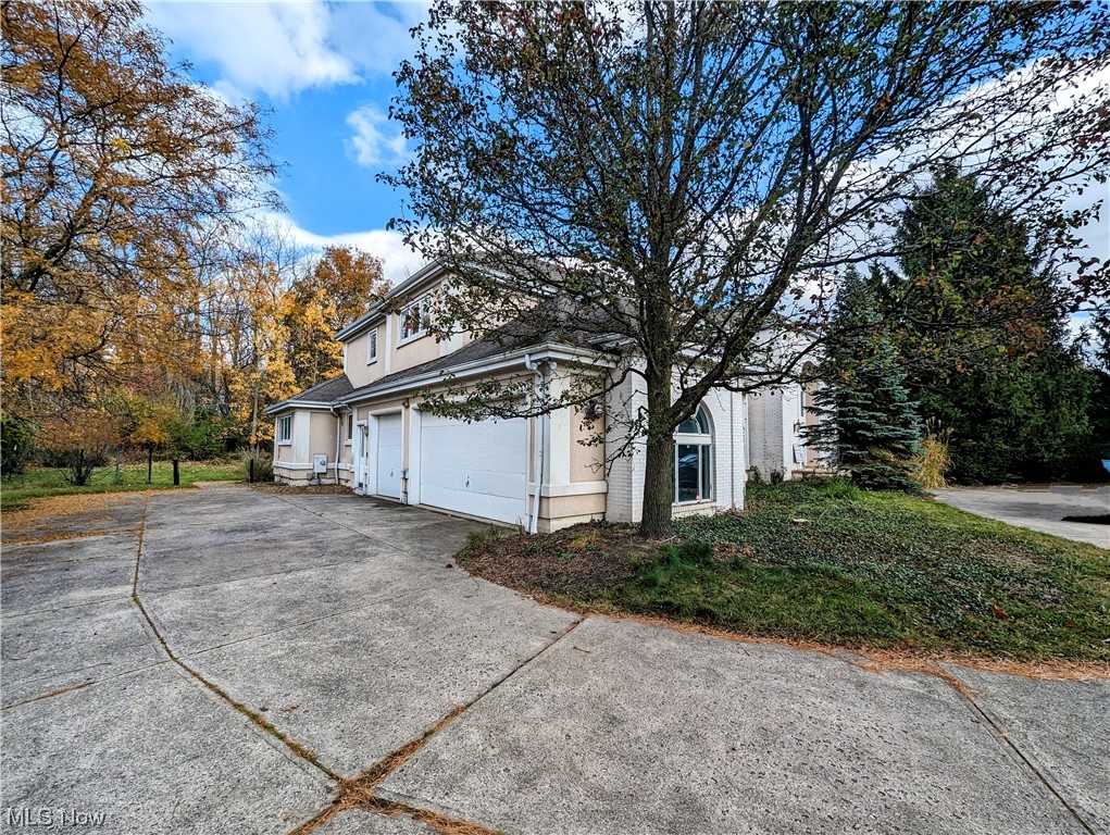 28339 Red Raven Road Cleveland, OH 44124 - Photo 7 of 35