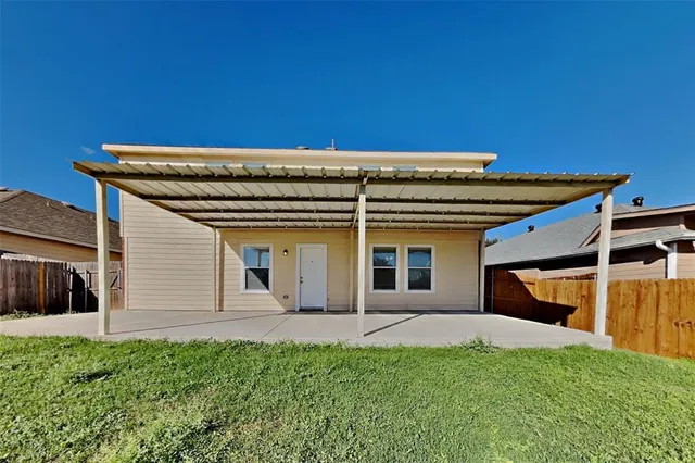 $2,295 | 4873 Parkview Hills Lane, Fort Worth, TX 76179