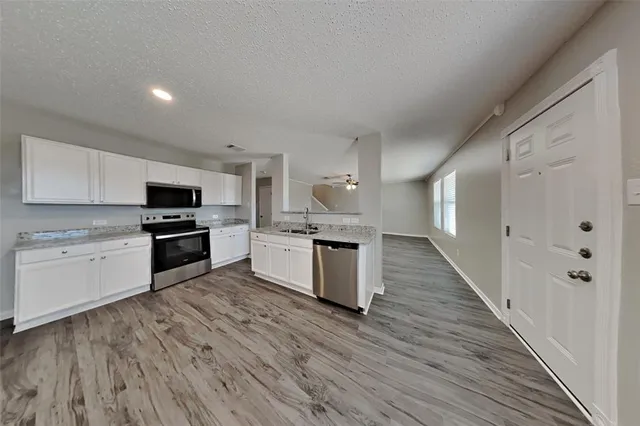 $2,295 | 4873 Parkview Hills Lane, Fort Worth, TX 76179