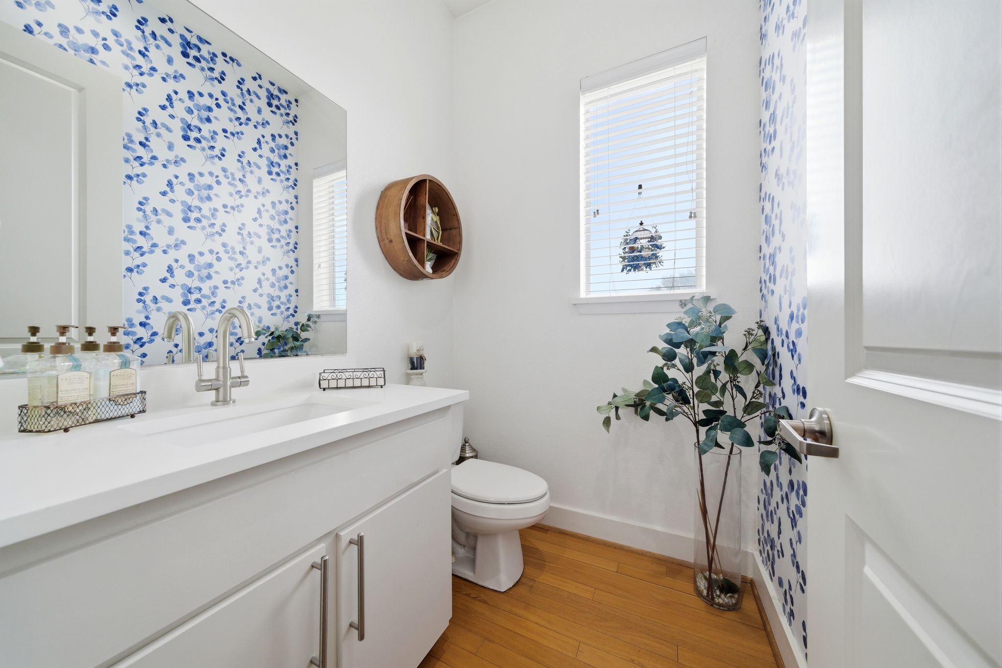 1910 Fletcher Street Houston, TX 77009 - Photo 20 of 34 Spacious half bathroom located on the second floor.